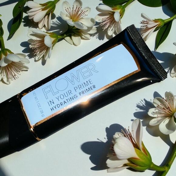 In Your Prime Hydrating Makeup Facial Primer Flower Beauty 1 oz Primer NEW - Picture 1 of 7